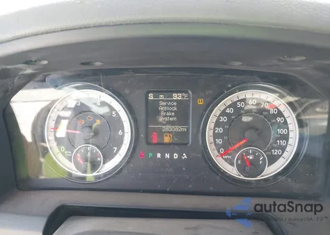 2017 Ram 1500 Tradesman 4X4 5'7 Box z USA, uszkodzony, nr VIN 3C6RR7KT4HG722826